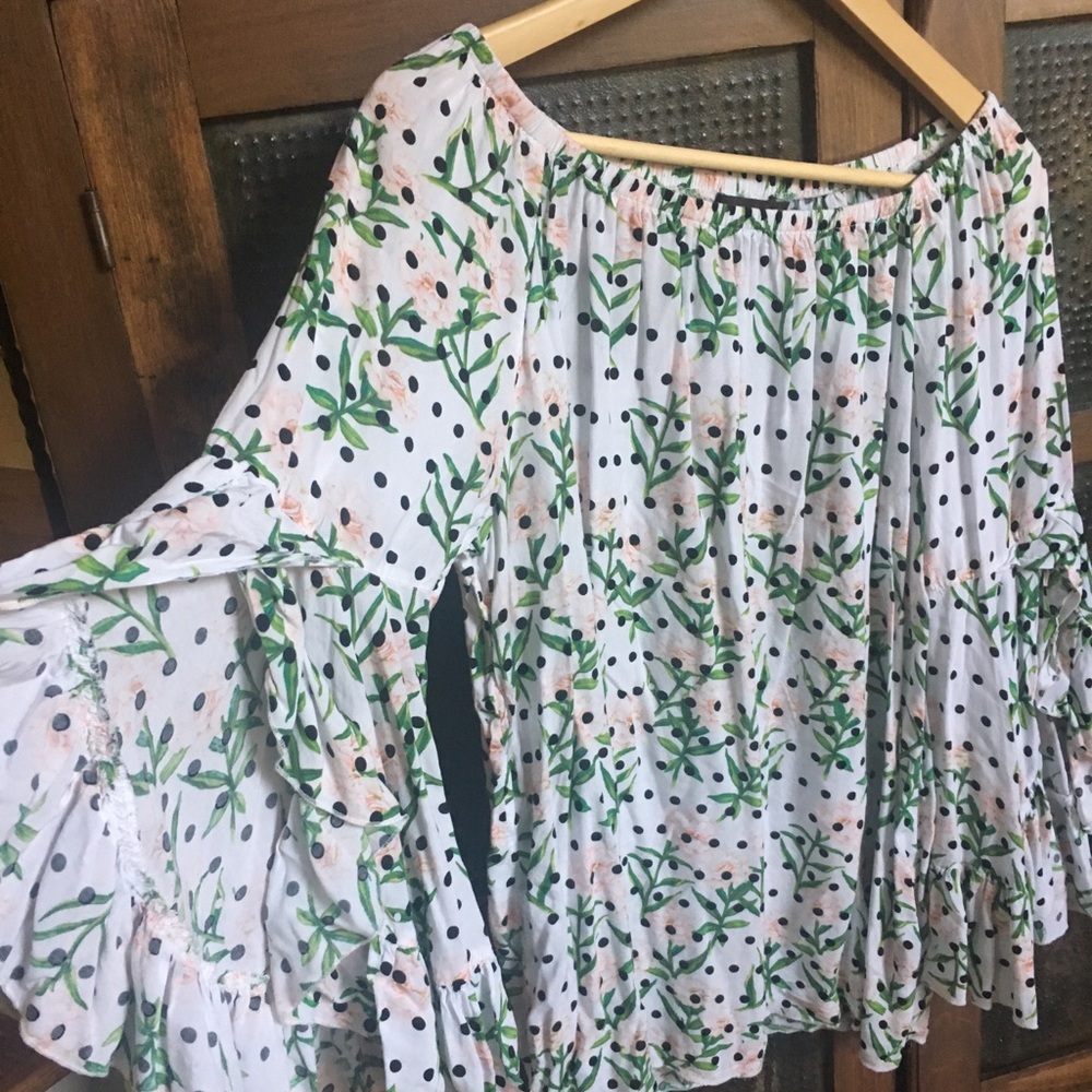 Bell Sleeves Top